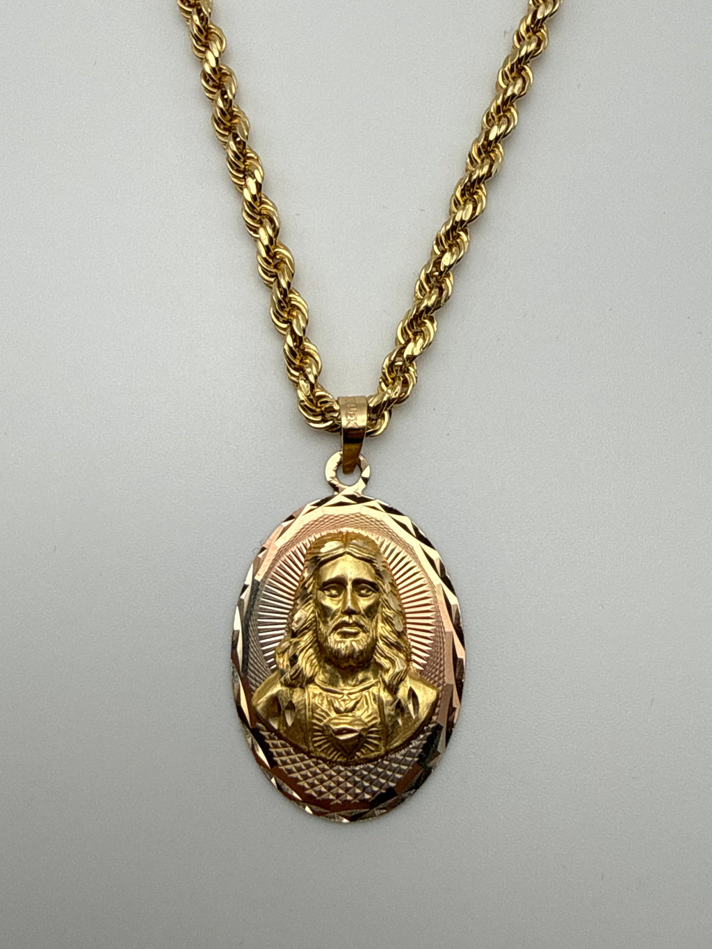 14k gold Rope Chain and Jesus Head Pendant
