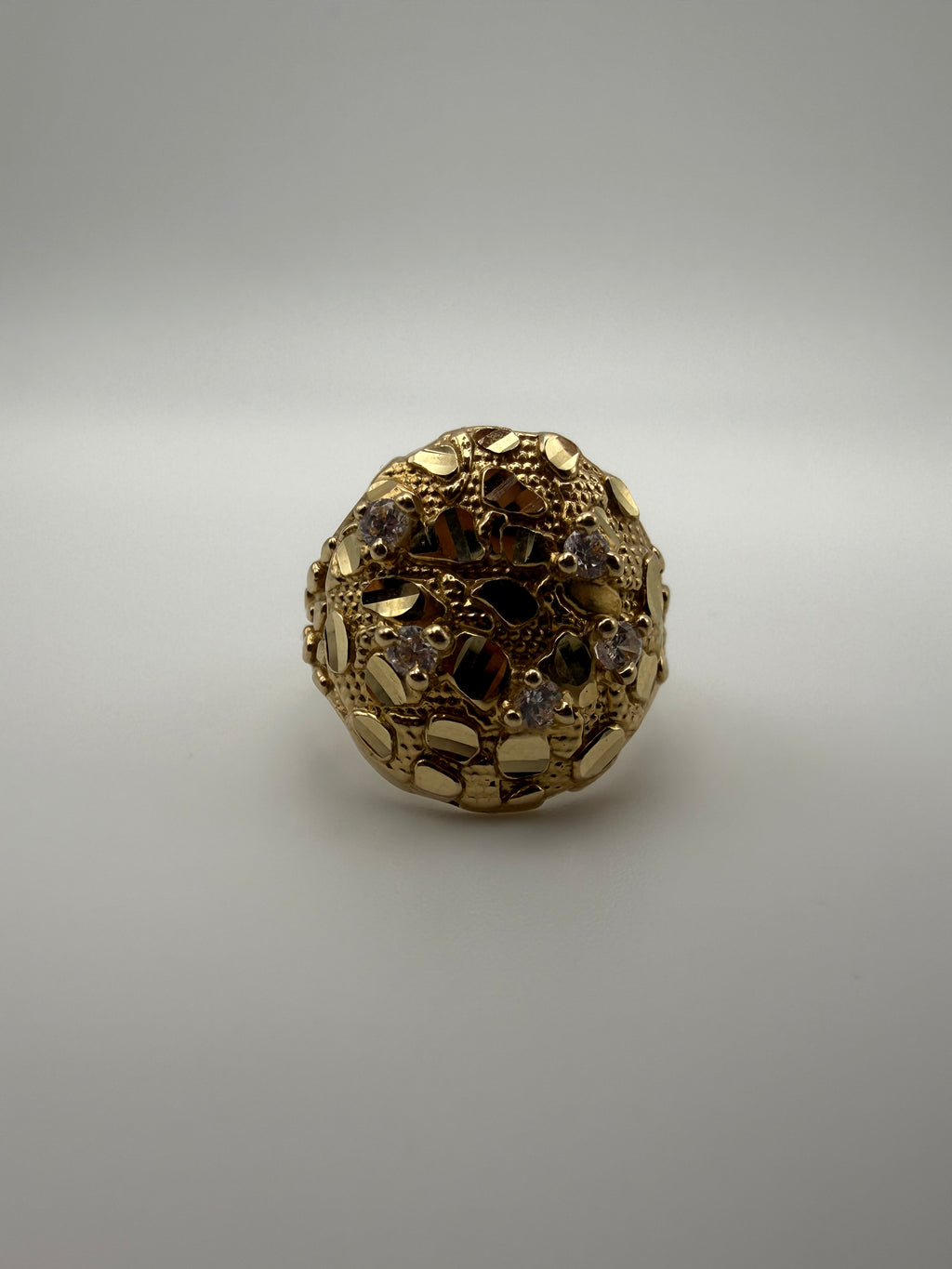 14K Gold Shell Nugget Ring with CZ Diamonds