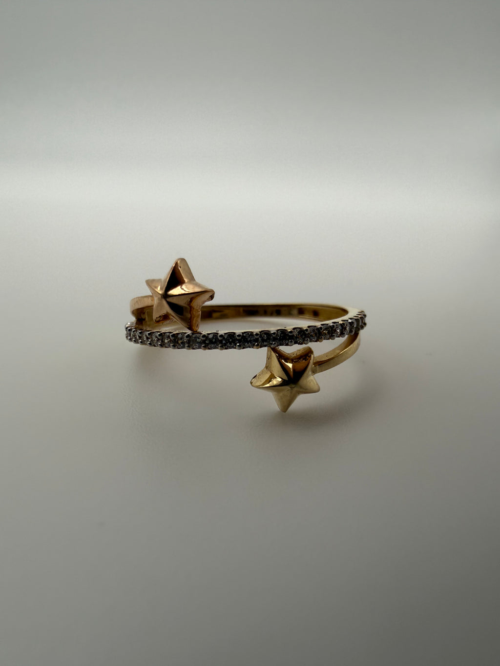 14K Gold Start Ring with CZ Diamonds