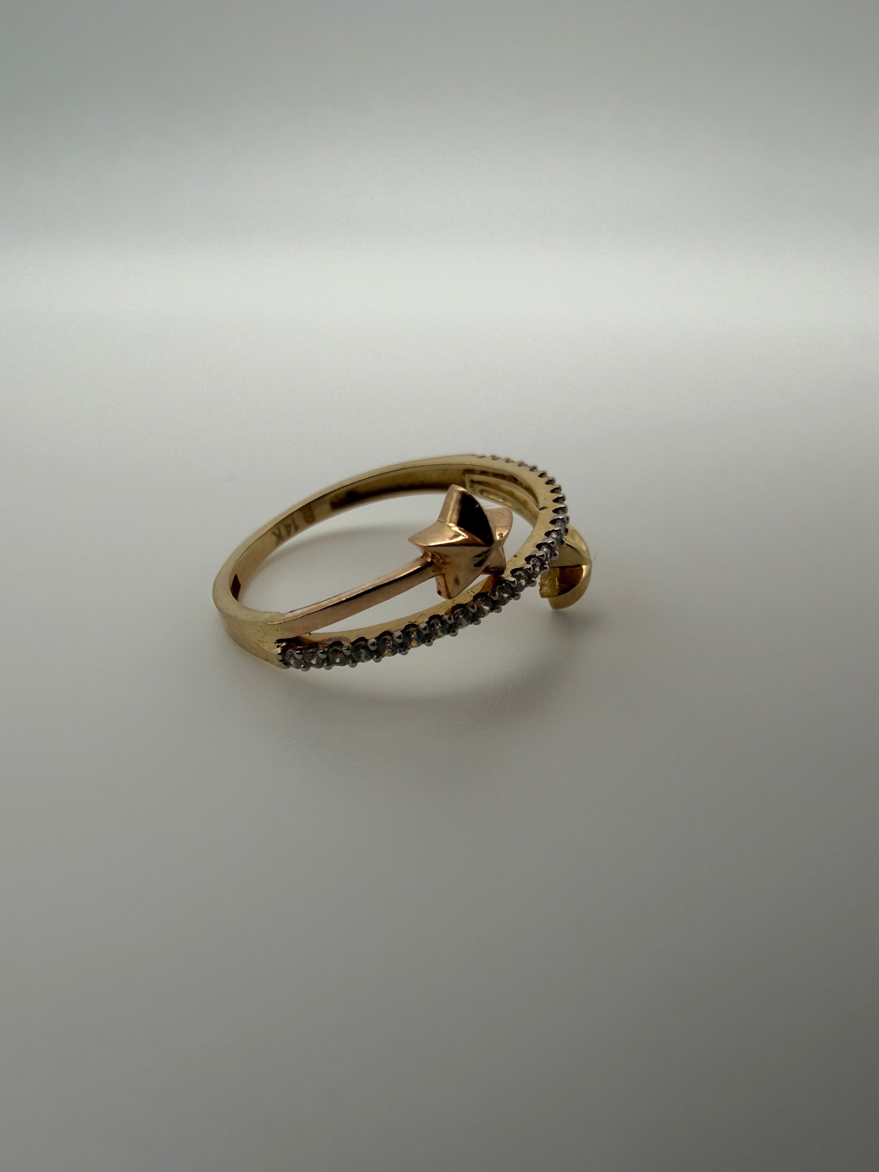 14K Gold Start Ring with CZ Diamonds