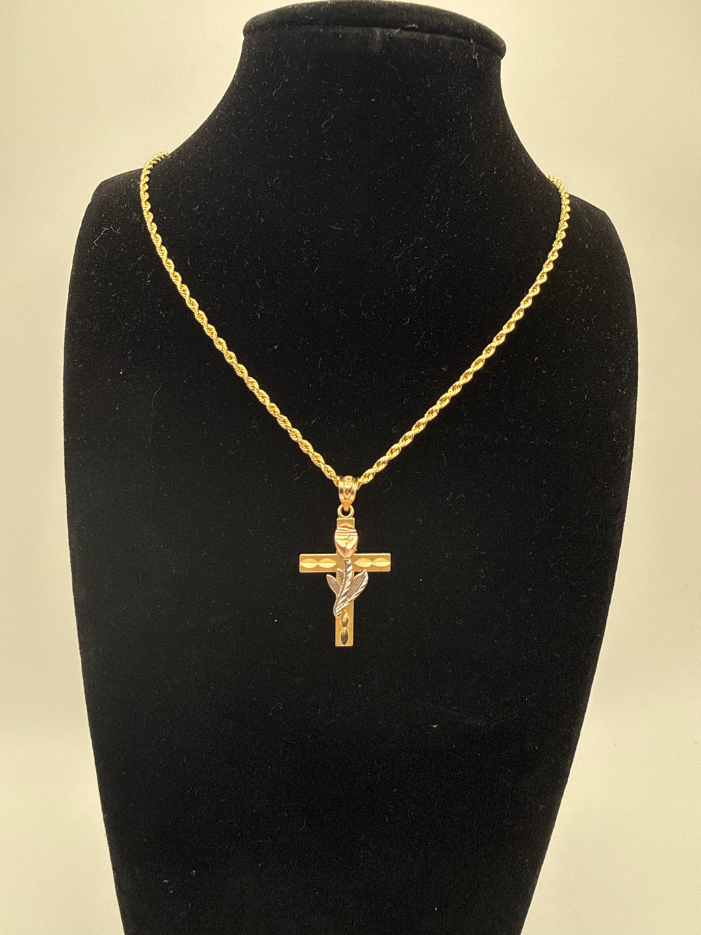 14K Gold Rope Chain with Rose Cross