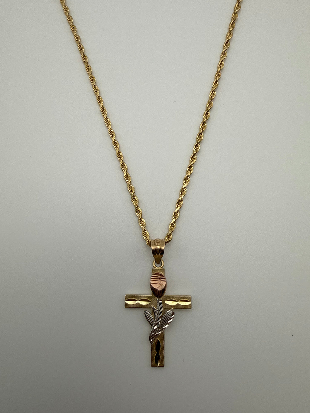 14K Gold Rope Chain with Rose Cross