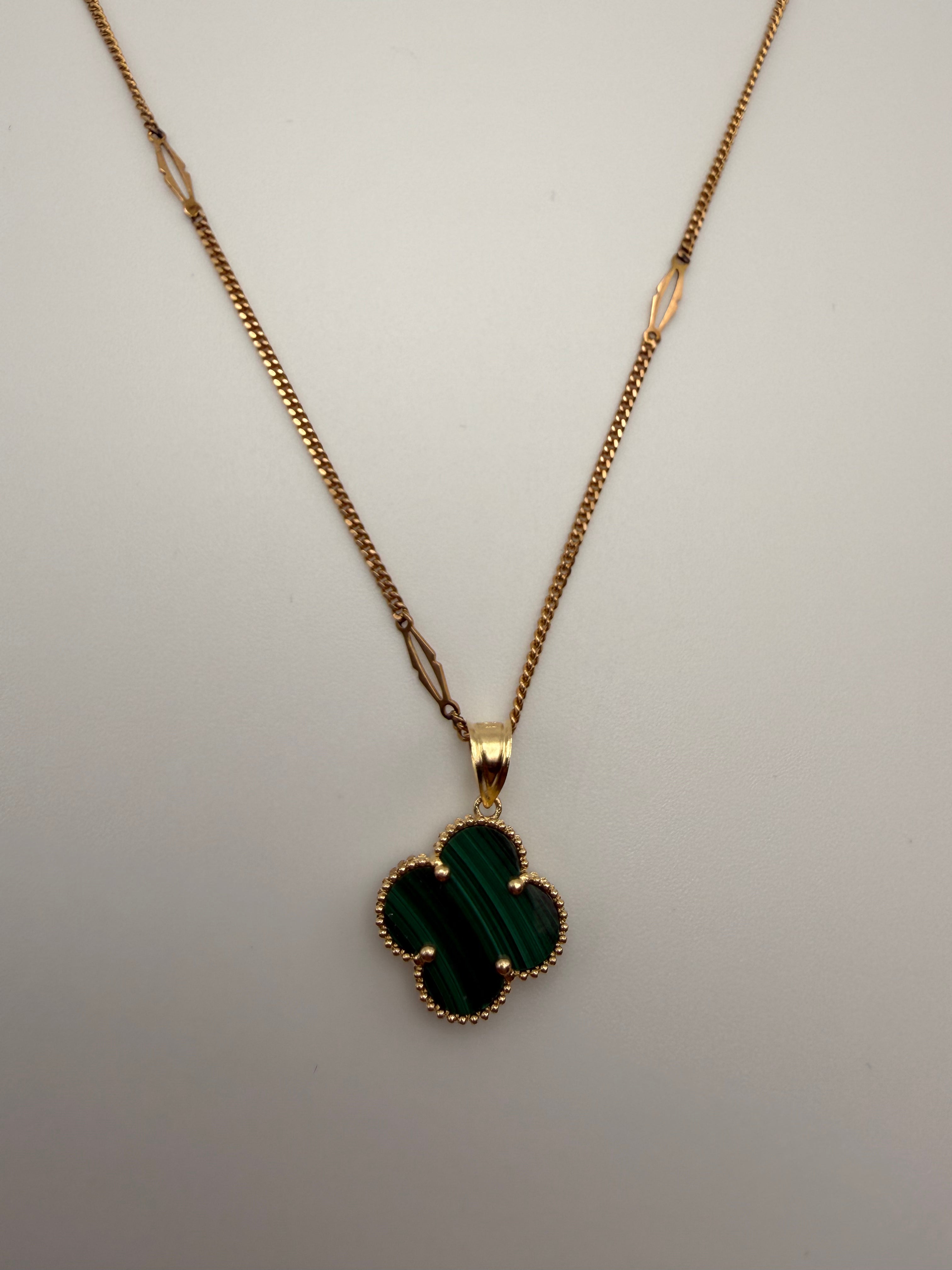 14K Gold Clover Pendent with Cuban Cable link Chain